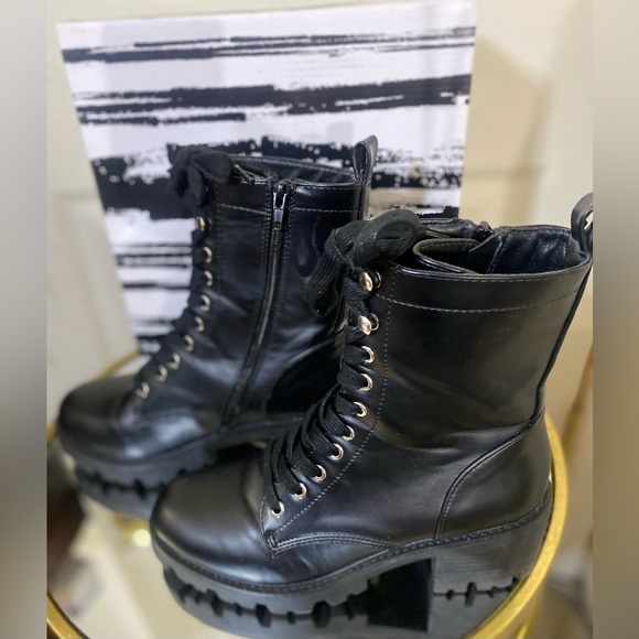 🖤DOLCE VITA 🖤 Good Condition | Size 9 | 2.75 in. | Lug Sole - Picture 7 of 10